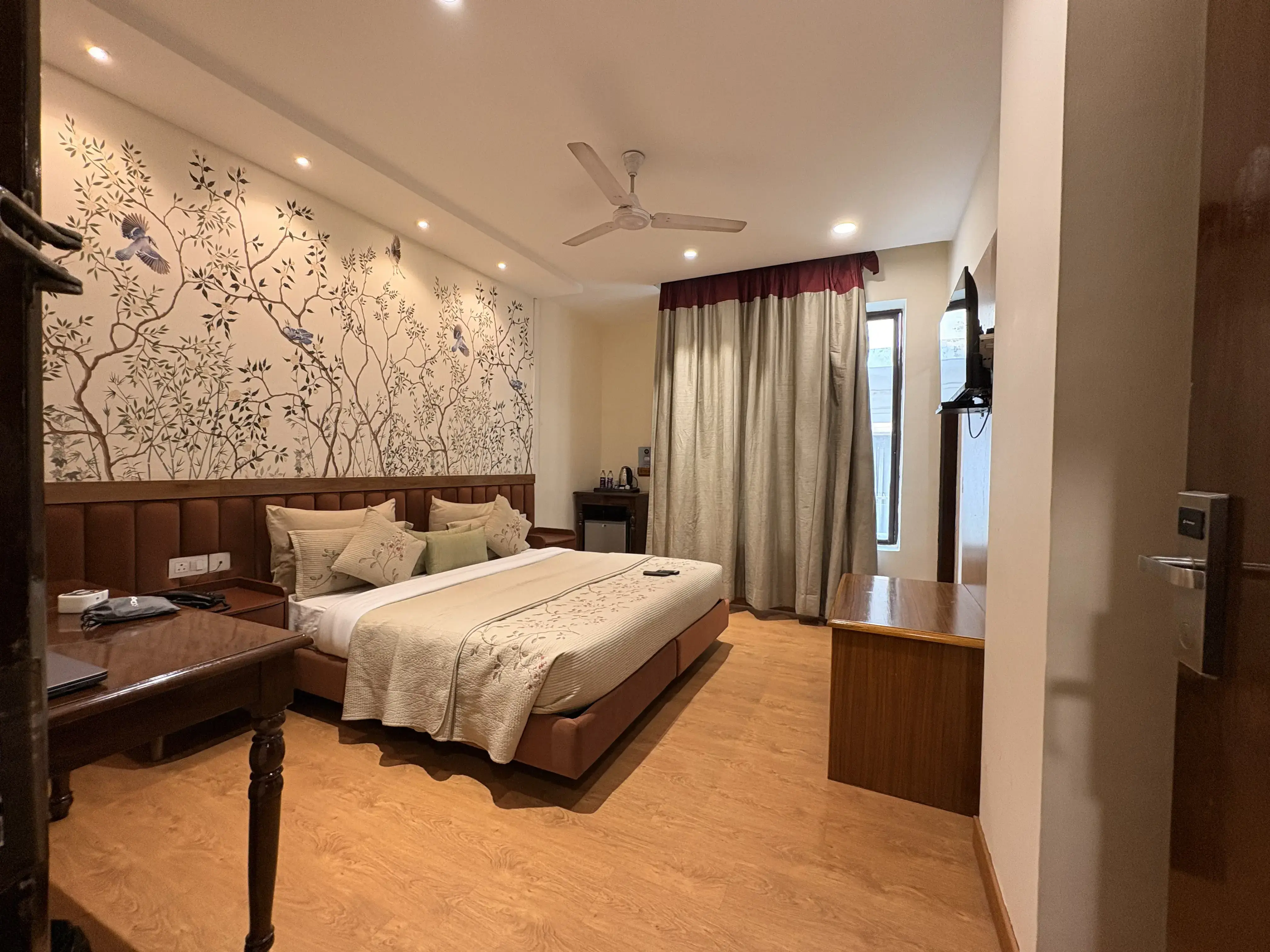 Experience Boutique Luxury at Amara Hotel – A Premium Hotel in Greater Kailash 1